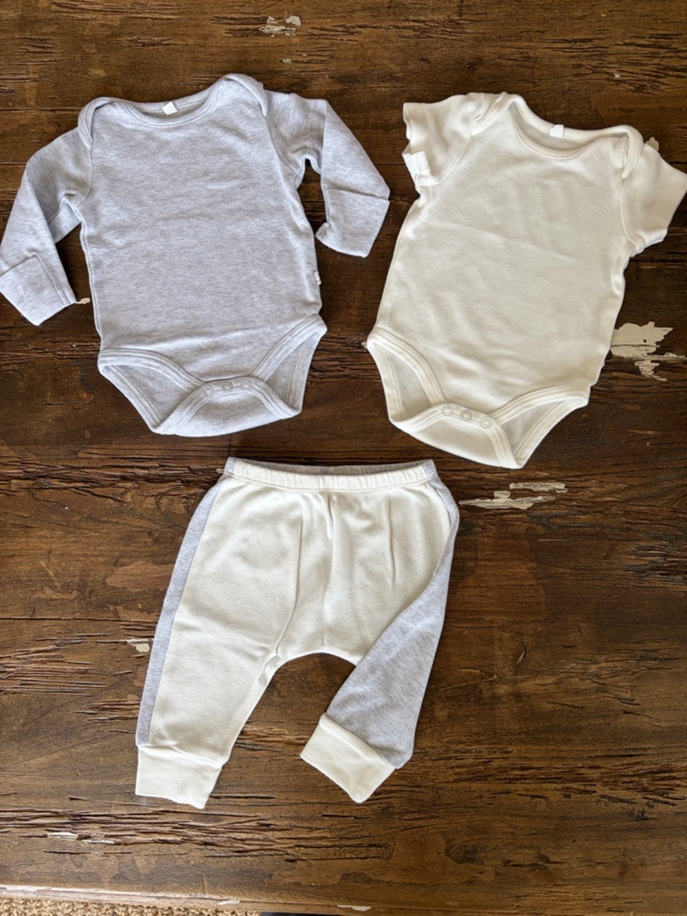 Baby Mori Joggers and Bodysuits set - size 3-6m
